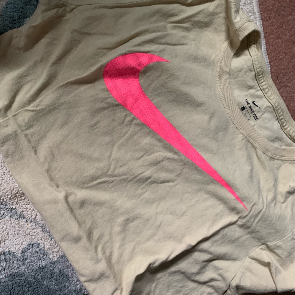 Nike Tee